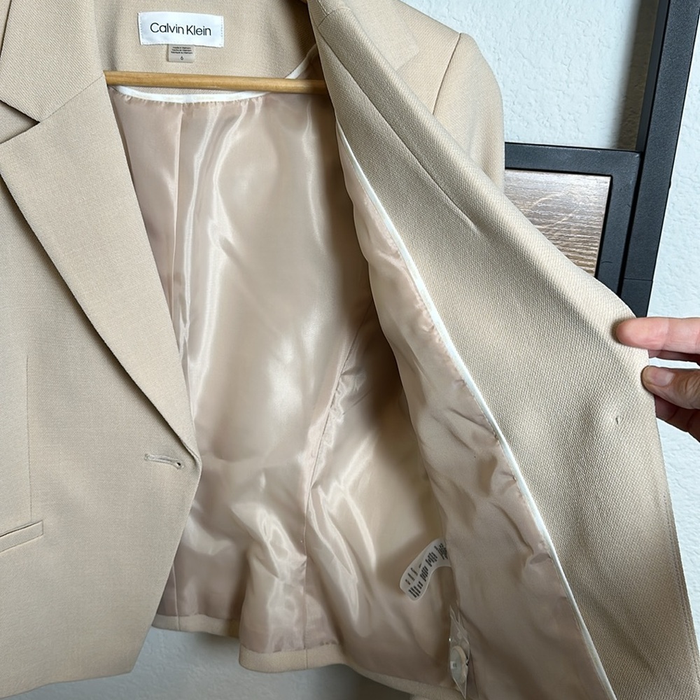 NWT Calvin Klein Cream Suit Jacket - size 6 - Fully Lined - Picture 8 of 9